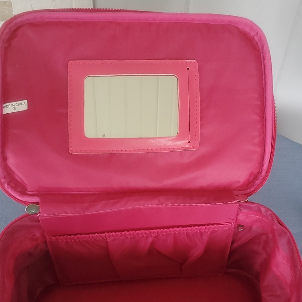 Peace Sign train case/makeup case - Picture 4 of 6